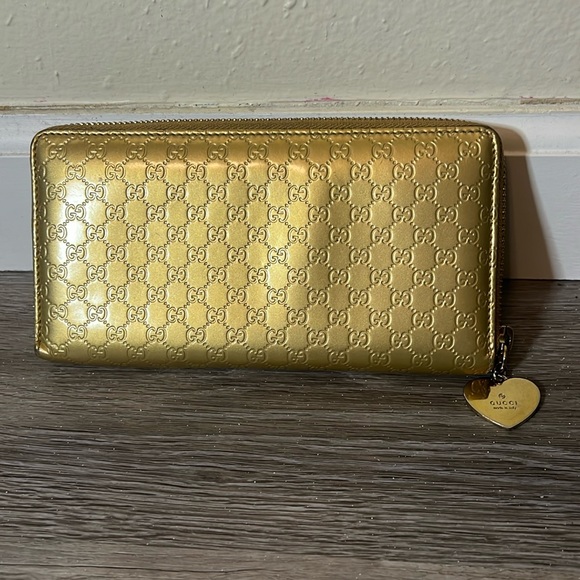 Pre loved authentic Gucci long wallet - Picture 1 of 8